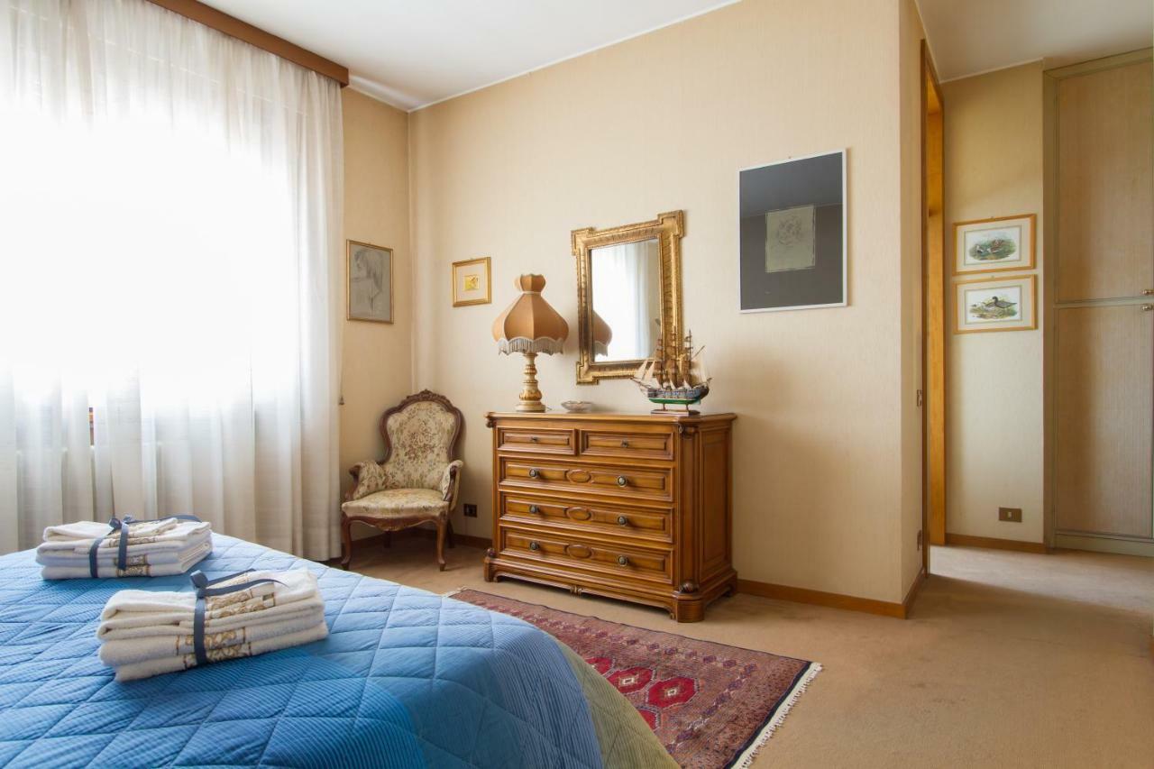 Appartamento Ampio E Indipendente Con Vista Giardino Paderno d'Adda Exterior foto